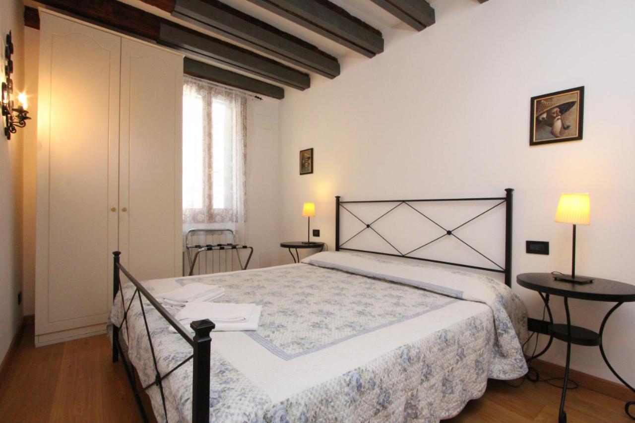 Residence Dei Mori Венеция Экстерьер фото